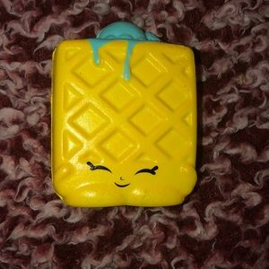 Shopkins waffle squishy
